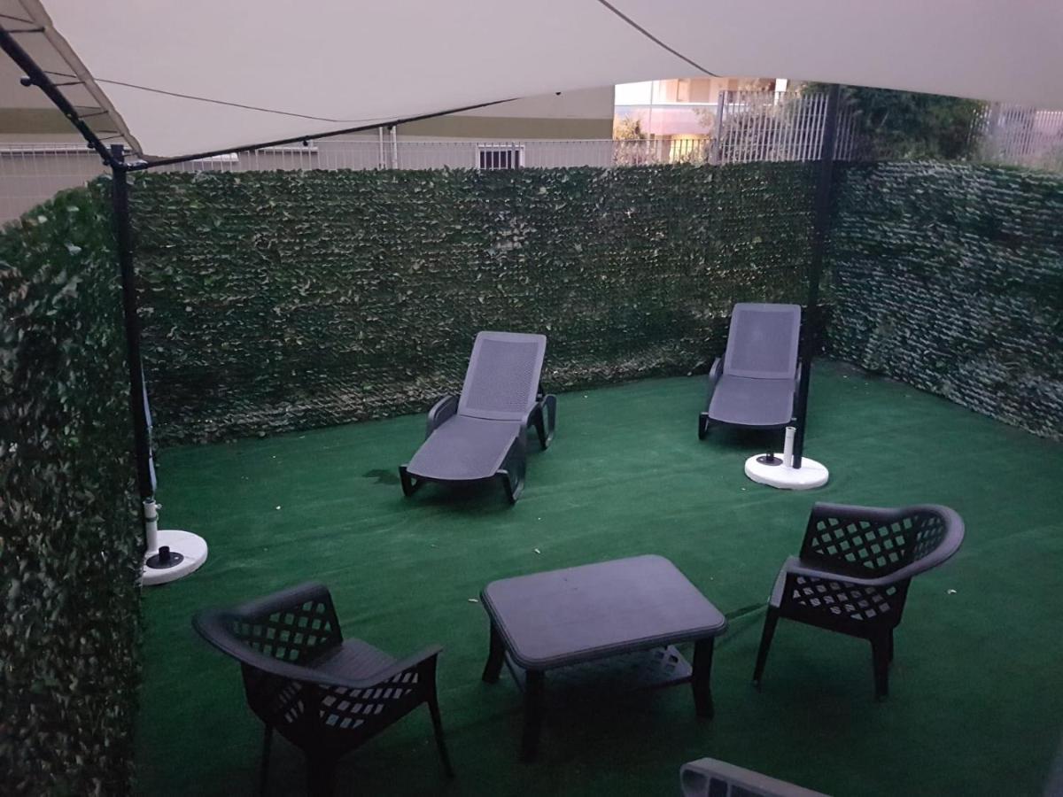 Villa Helios 바를레타 외부 사진